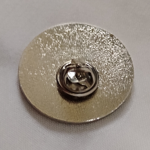 EF Global Leadership Summit Davos 2019 Event Enamel Lapel Pin Hat / Bag Charm - Picture 3 of 5